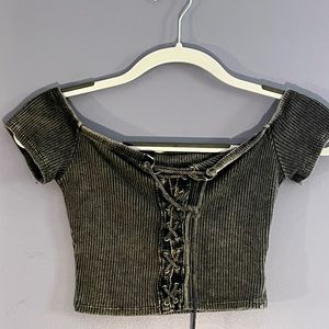 Better Be off-the-shoulder crop top size M